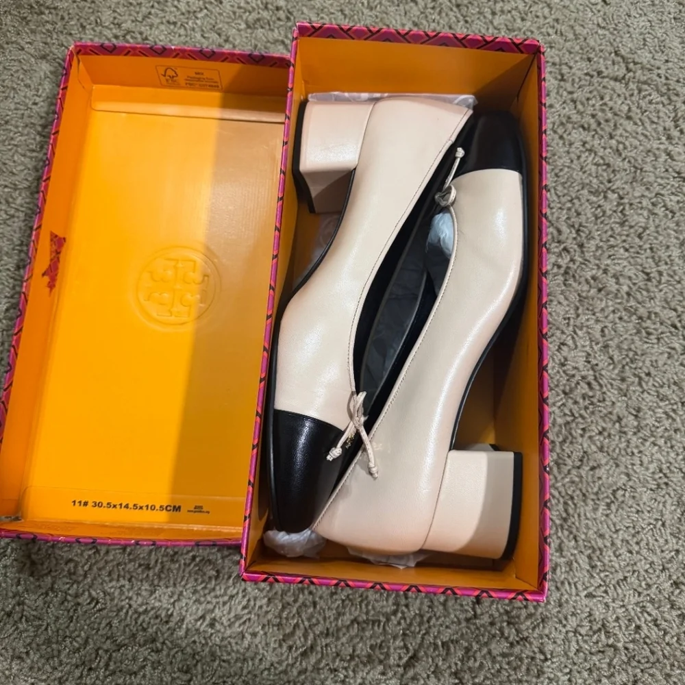 Tory Burch 45 mm Cap-Toe Pumps Size 11 NIB